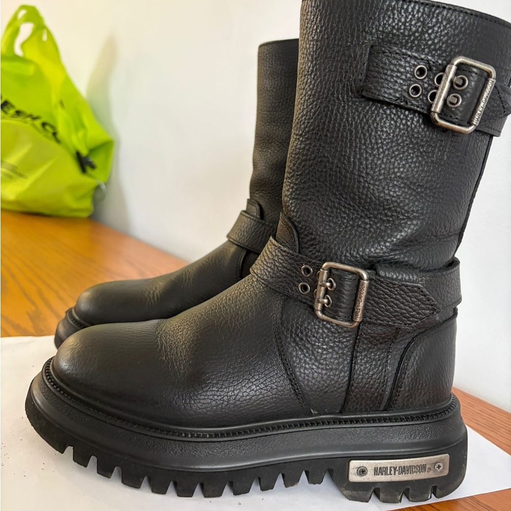 Harley-Davidson Black Leather Buckle Boots